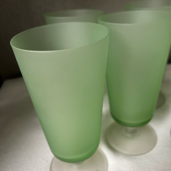 Vintage Frosted green parfait glasses with frosted white bottom set of 5 - Picture 6 of 11